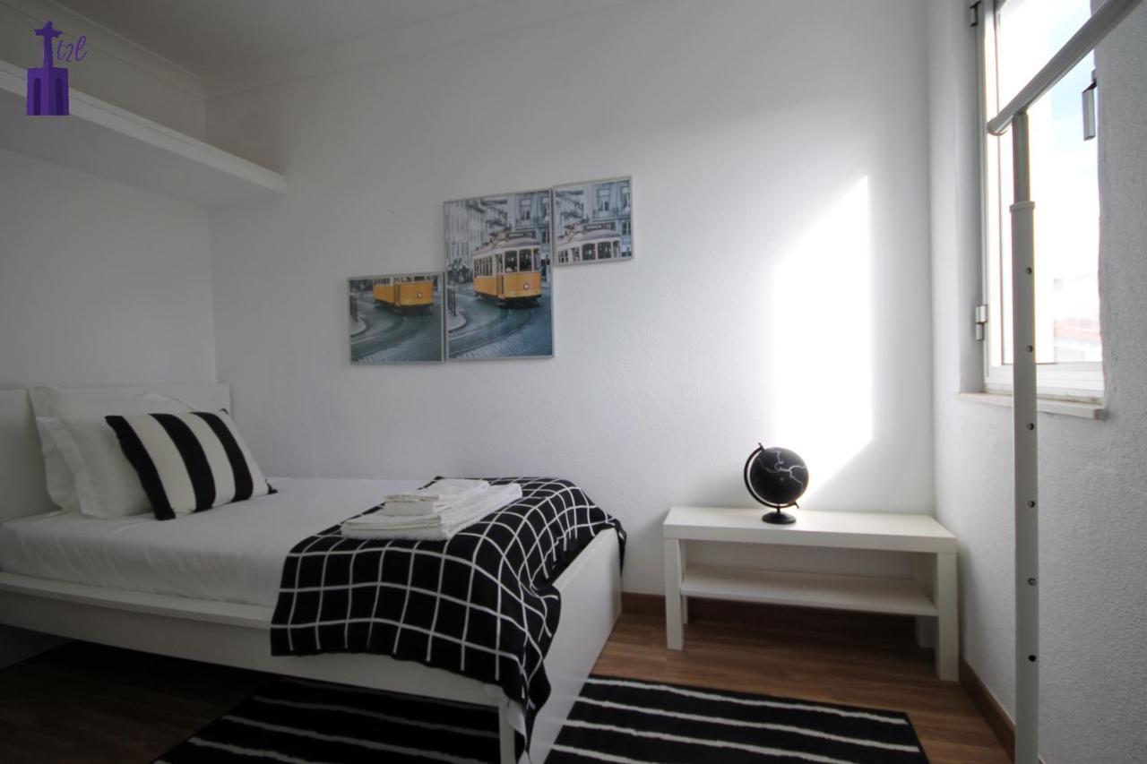 Lisbon South Apartment Екстериор снимка
