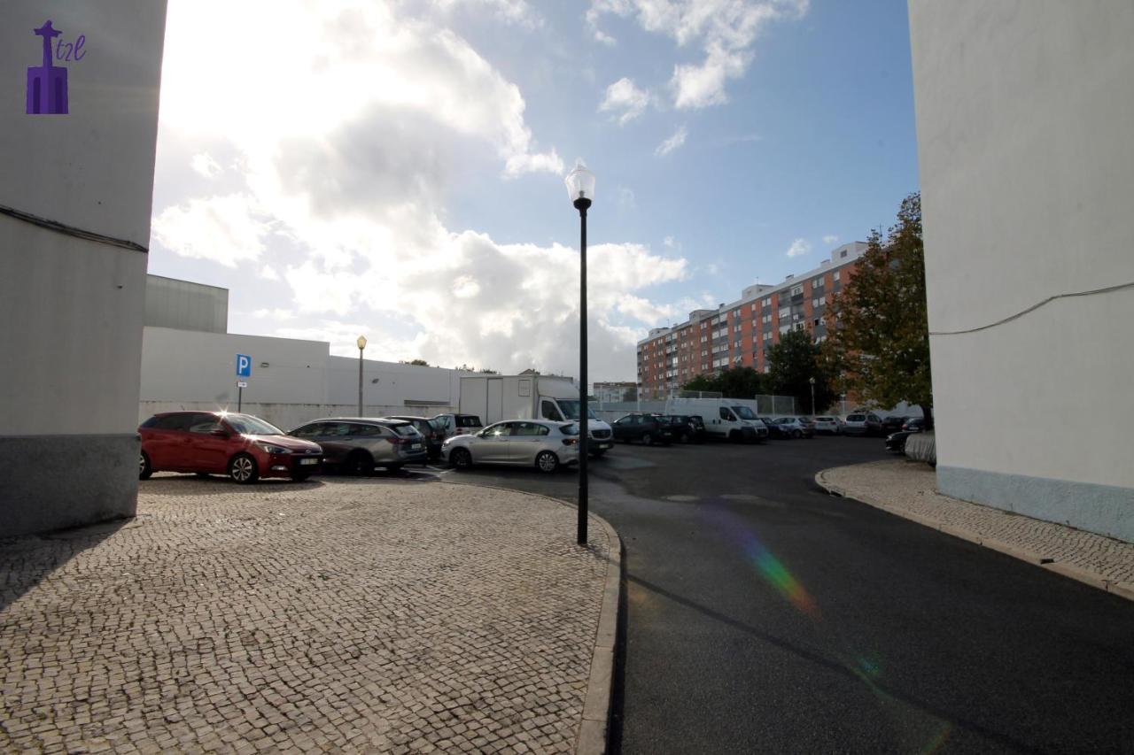 Lisbon South Apartment Екстериор снимка